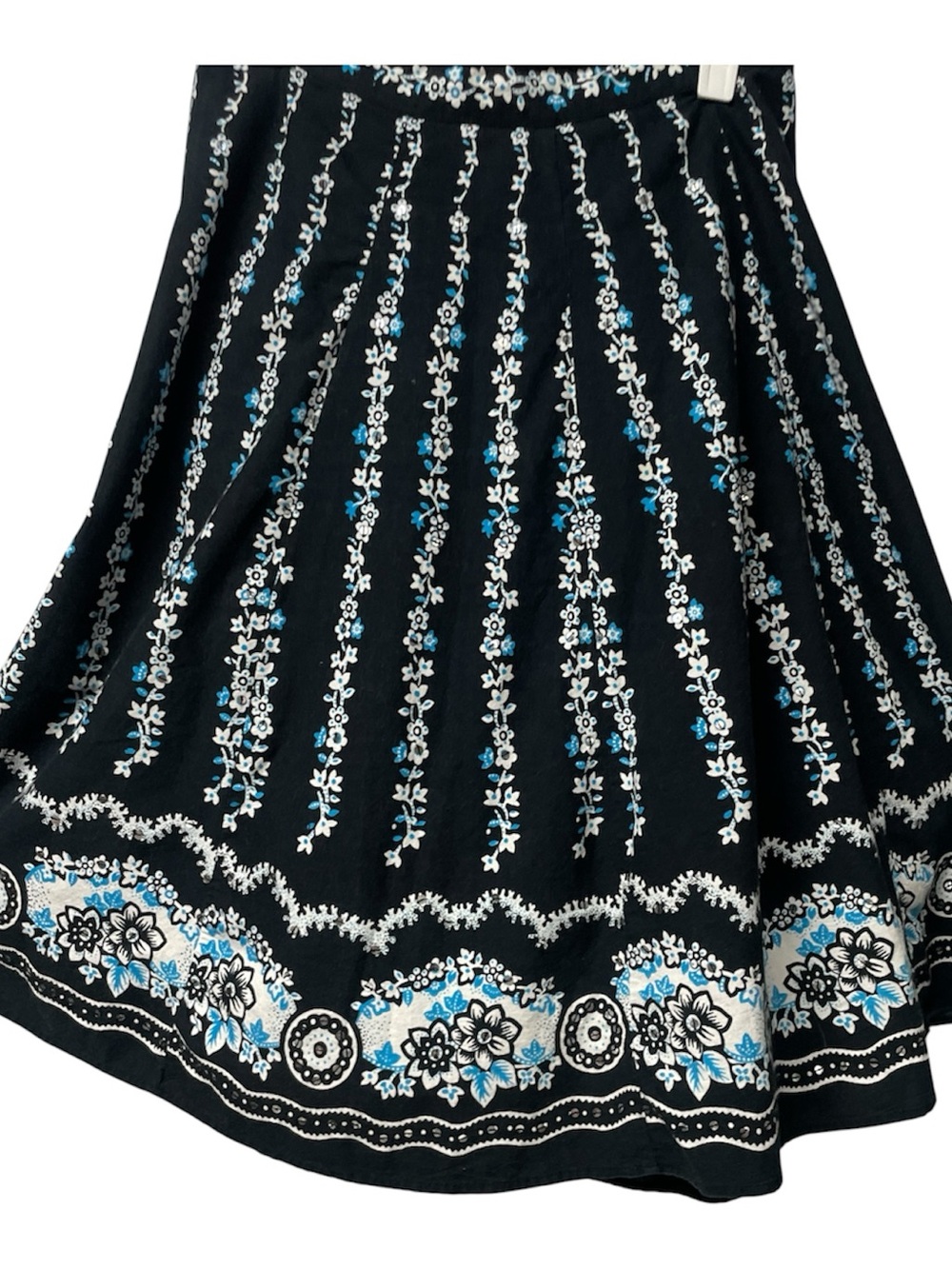 Baranda  A-Line Floral Embroidered Skirt Boho sequins Black and Blue 6-
